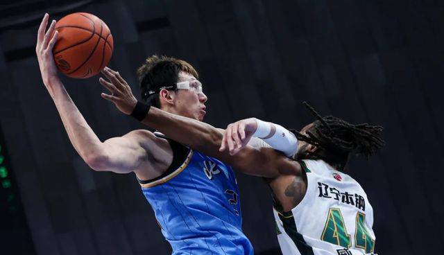 kaiyun-包含离谱！北京国安围绕欧超杯篮板制胜广东宏远再遭质疑，山东泰山关键时刻队长鼓劲的词条