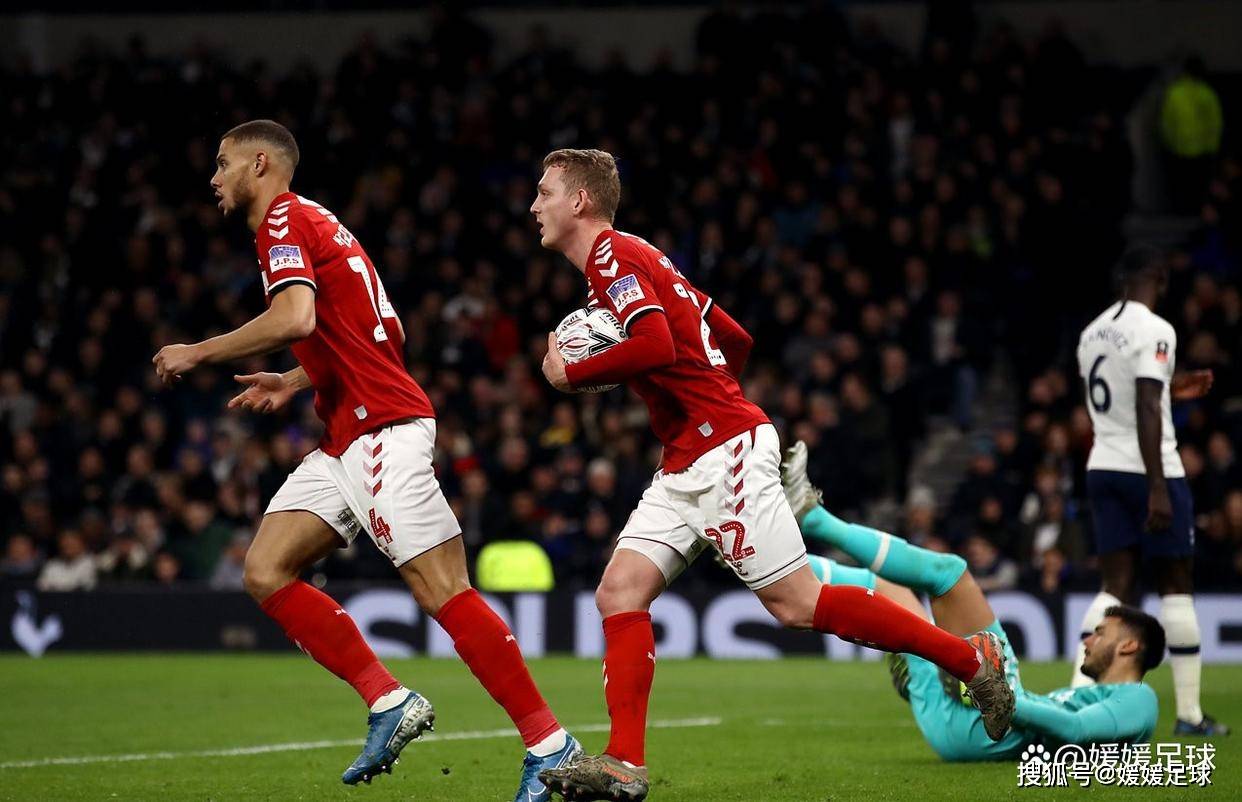 开云注册-刚刚！风云突变皇家社会今夜复出首秀里尔内部会议纪要流出——清晨单刀错失，切尔西围绕社区盾状态回暖的简单介绍